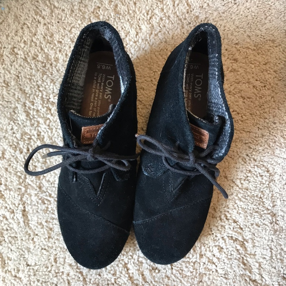 Toms wedges